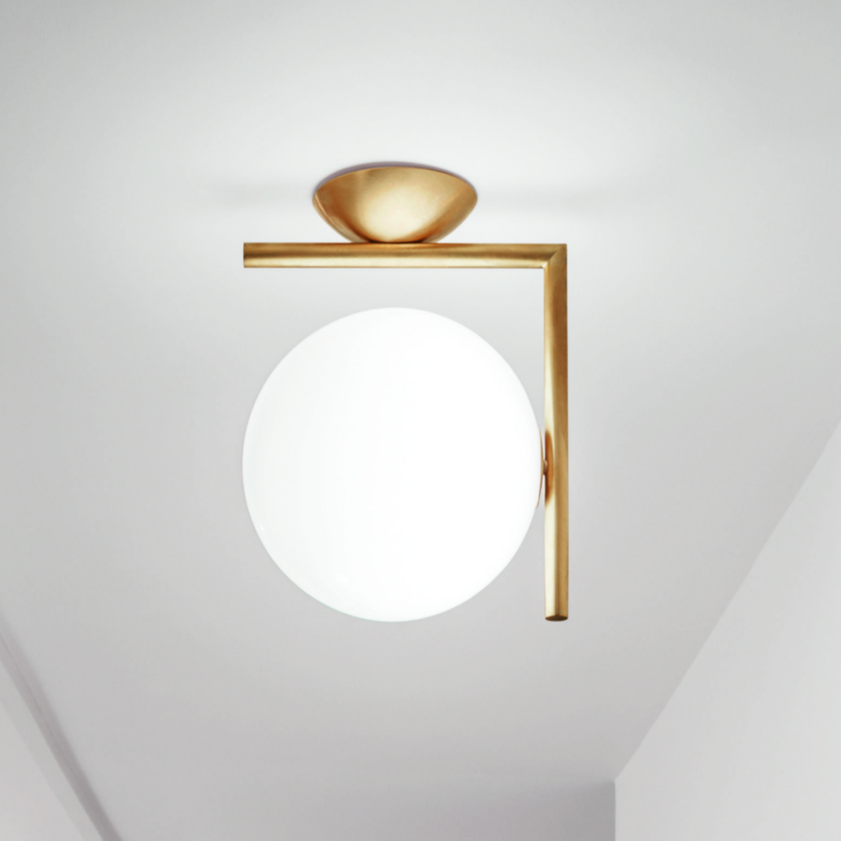 Flos-IC-Lights-CW1-vegg-taklampe-Taklamper-Flos-Fls_F3178059-1.png
