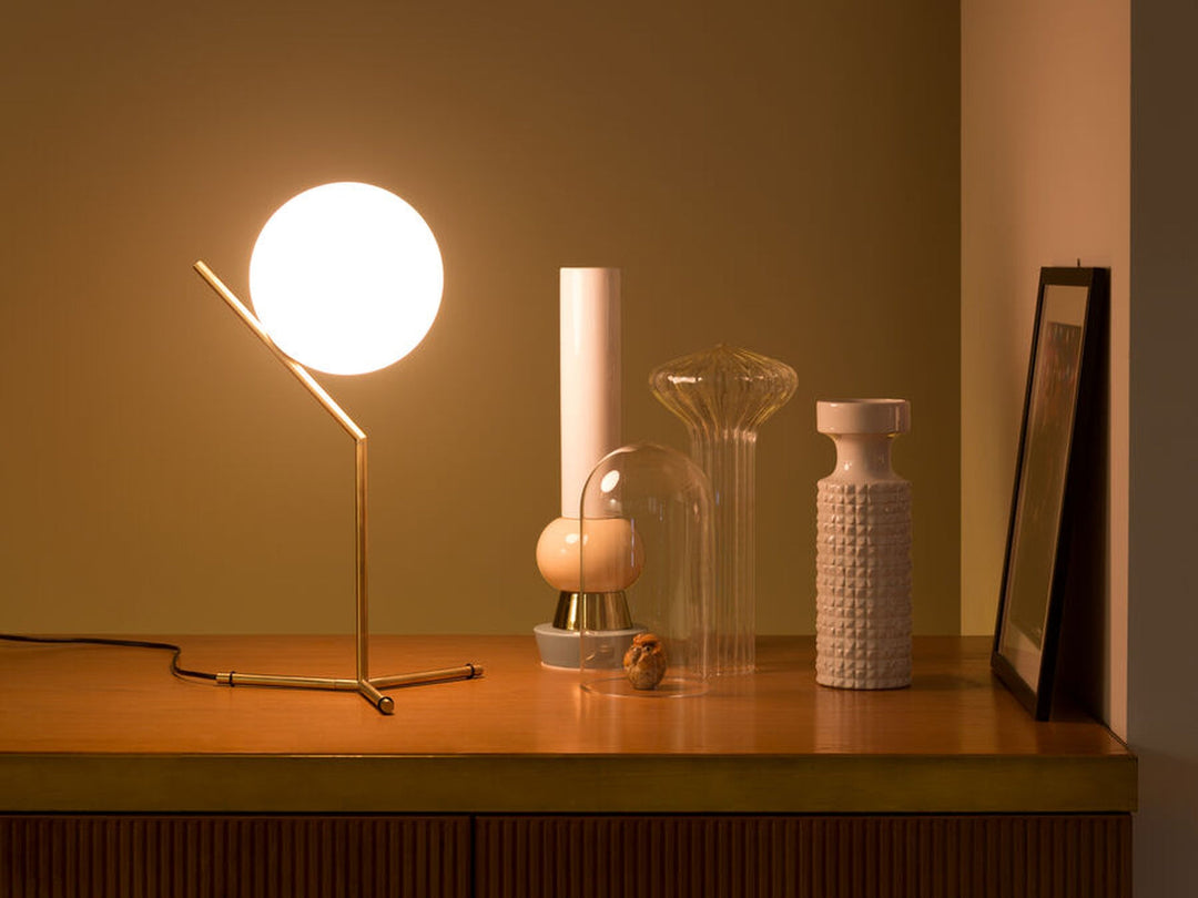 Flos-IC-T1-bordlampe-hoy-Bordlamper-Flos-Fls_F3170030-13.jpg