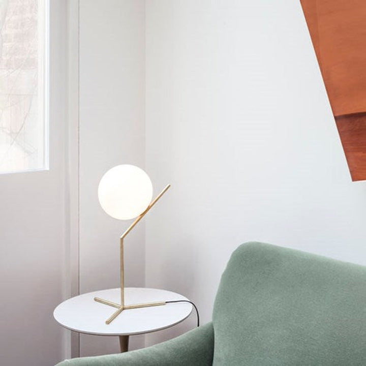 Flos-IC-T1-bordlampe-hoy-Bordlamper-Flos-Fls_F3170030-9.jpg
