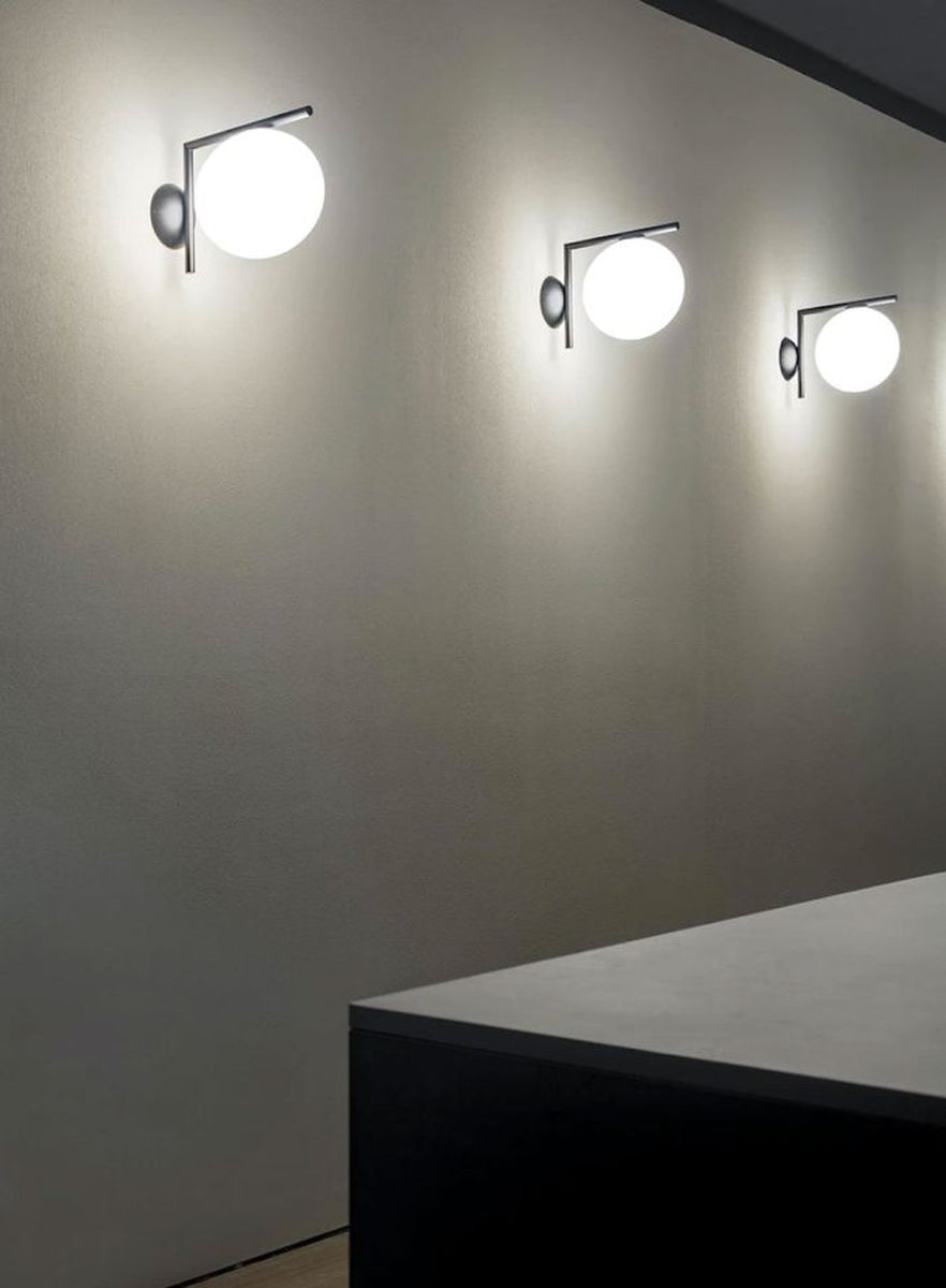 Flos-IC-w1-utendors-vegglampe-Utebelysning-vegg-veggskjold-Flos-Fls_F012H00C030-12.jpg
