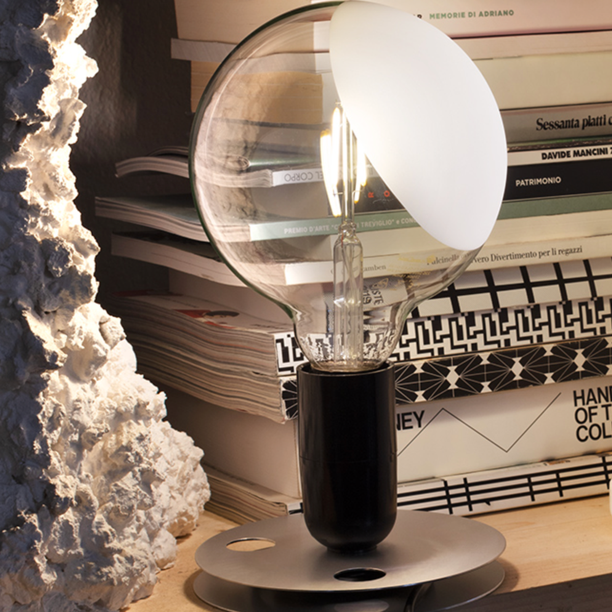 Flos-Lampadina-bordlampe-Bordlamper-Flos-Fls_F3300000-1.png