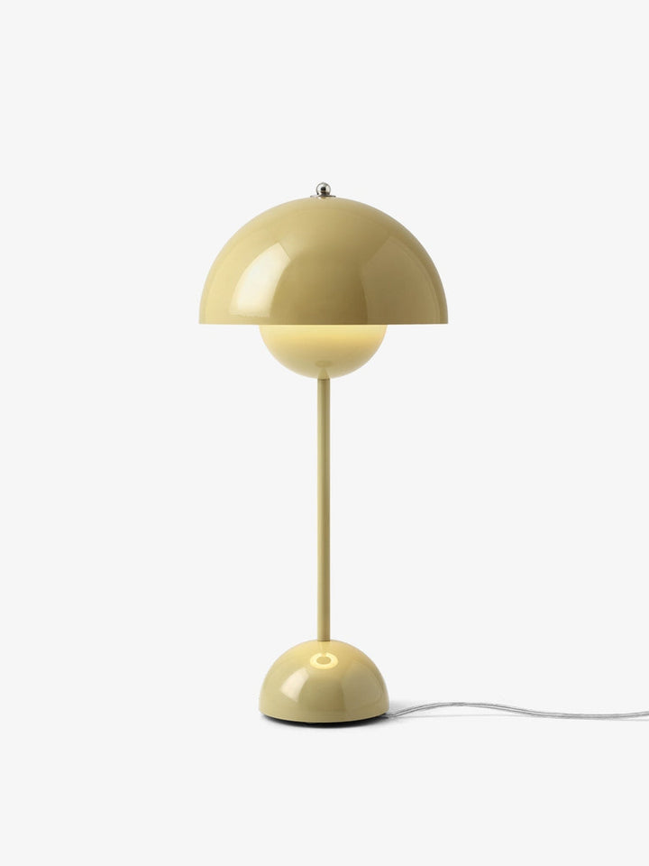 Flowerpot-VP3-bordlampe-Bordlamper-Tradition-133084209-15.jpg