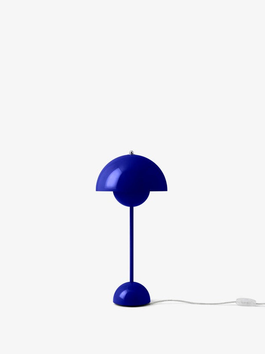 Flowerpot-VP3-bordlampe-Bordlamper-Tradition-133084A178-2.jpg