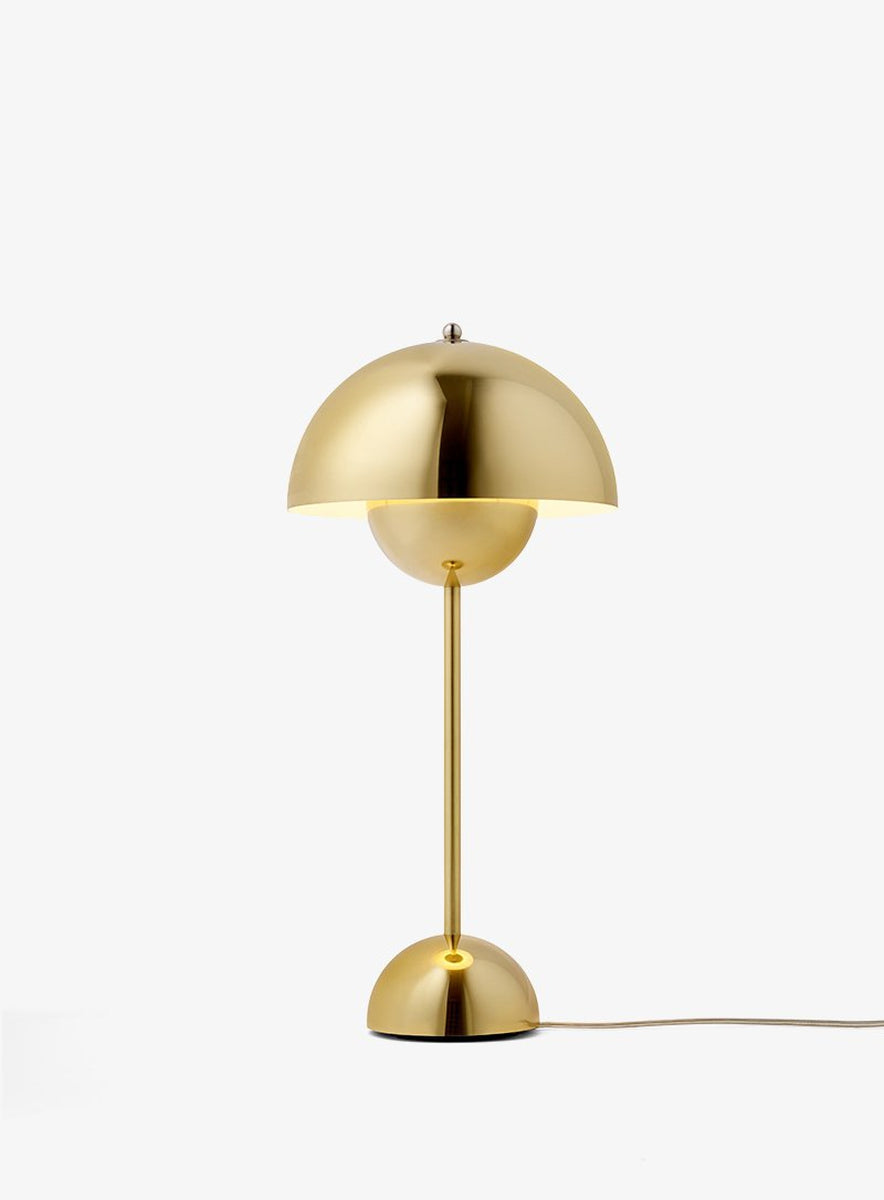 Flowerpot VP3 bordlampe