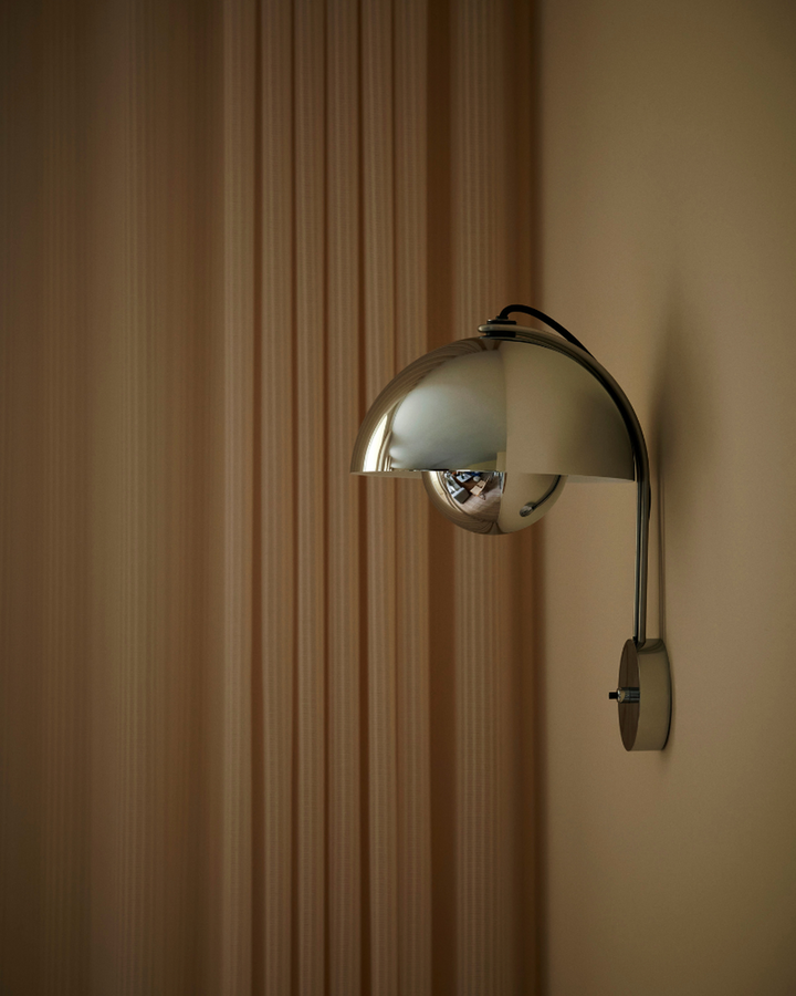 Flowerpot-VP8-vegglampe-Vegglamper-Tradition-133090A218-3.png