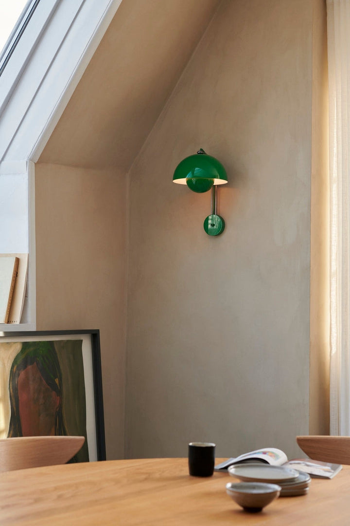 Flowerpot-VP8-vegglampe-Vegglamper-Tradition-133090A218-9.jpg