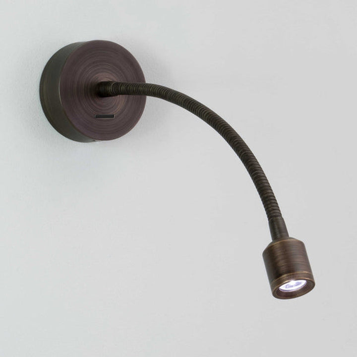 Fosso-vegglampe-17W-3000-Kelvin-Vegglamper-Astro-Lighting-Asg_1138011-3.jpg