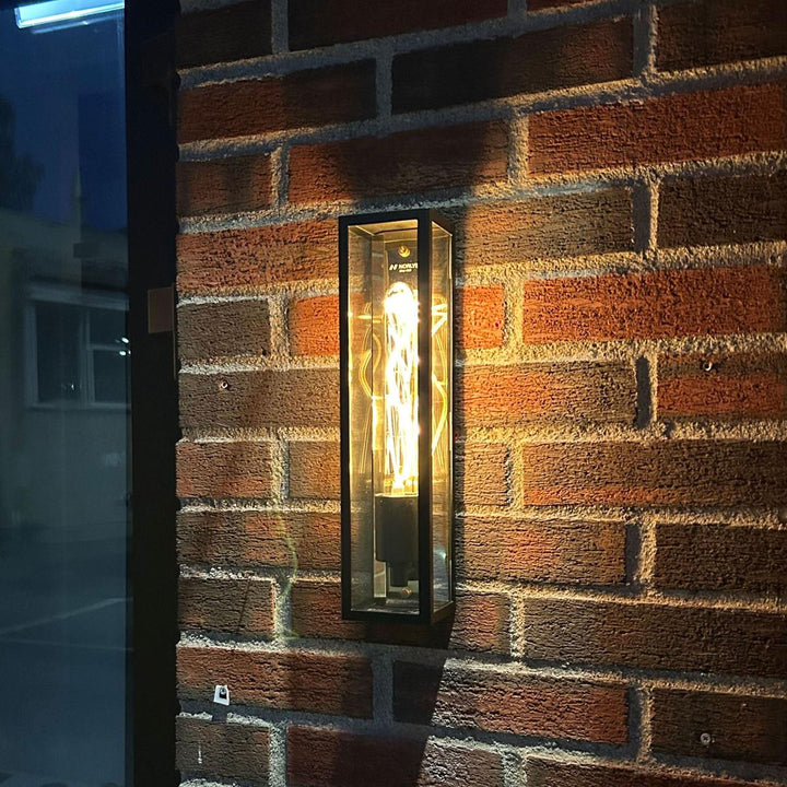 Freja-vegglampe-Utebelysning-vegg-klassisk-Norlys-3100469-1_cb91c53a.jpg