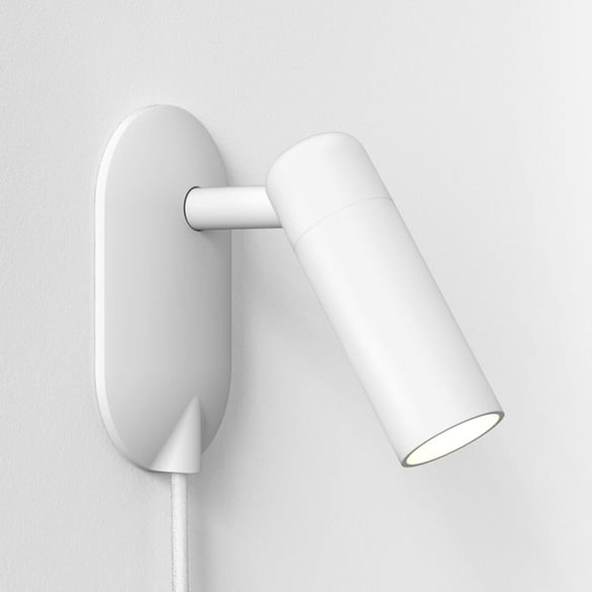 Gio-vegglampe-Vegglamper-Astro-Lighting-asg_1473007-3.jpg
