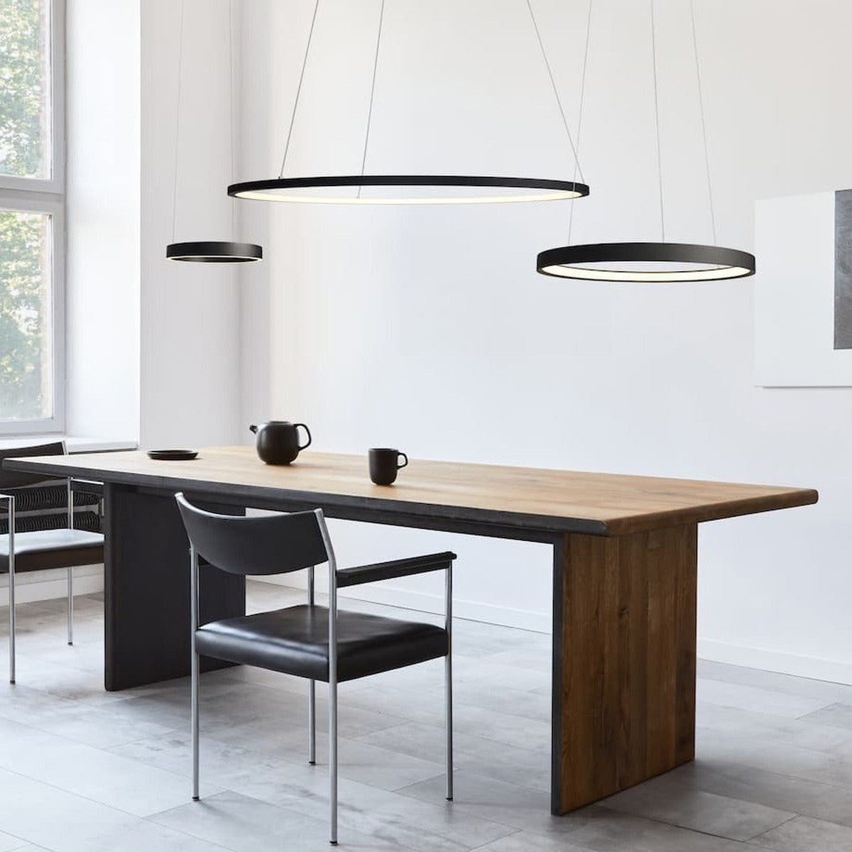 Gloria-slim-takpendel-80-cm-3000K-48W-dimbar-Svart-Takpendler-Antidark-2-287-01-02-2.jpg