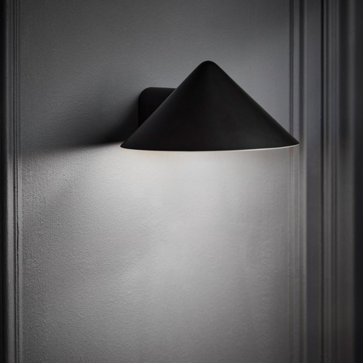 Grasp oppladbar vegglampe