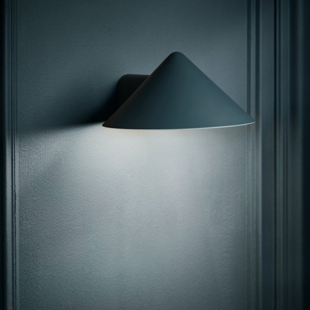 Grasp oppladbar vegglampe
