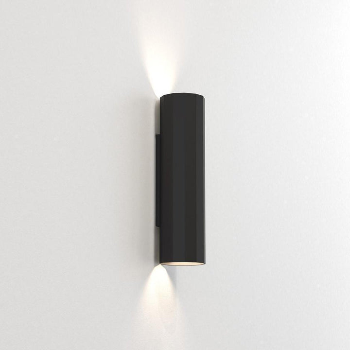Hashira 300 vegglampe opp/ned