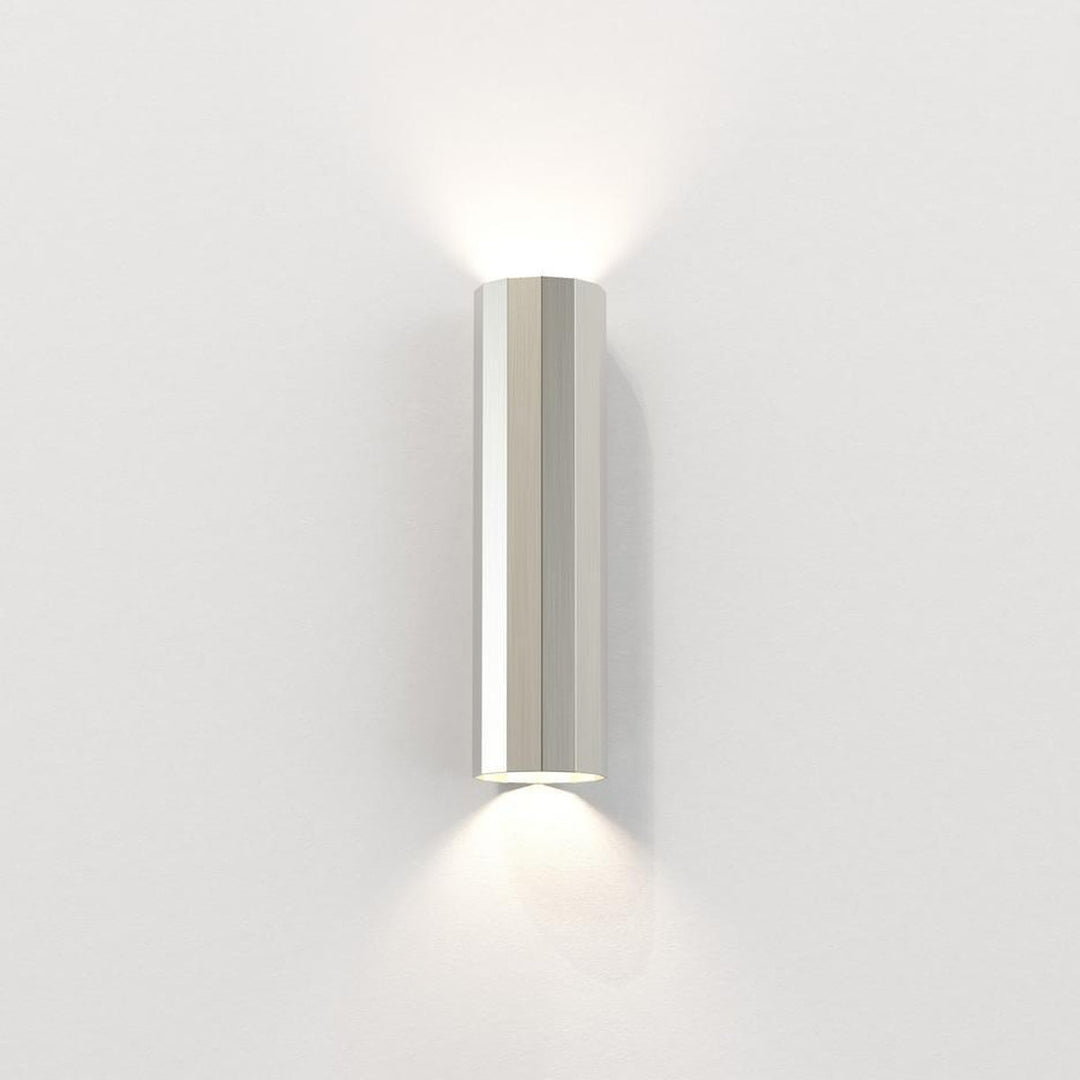 Hashira-300-vegglampe-oppned-Vegglamper-Astro-Lighting-Asg_1442006-8.jpg