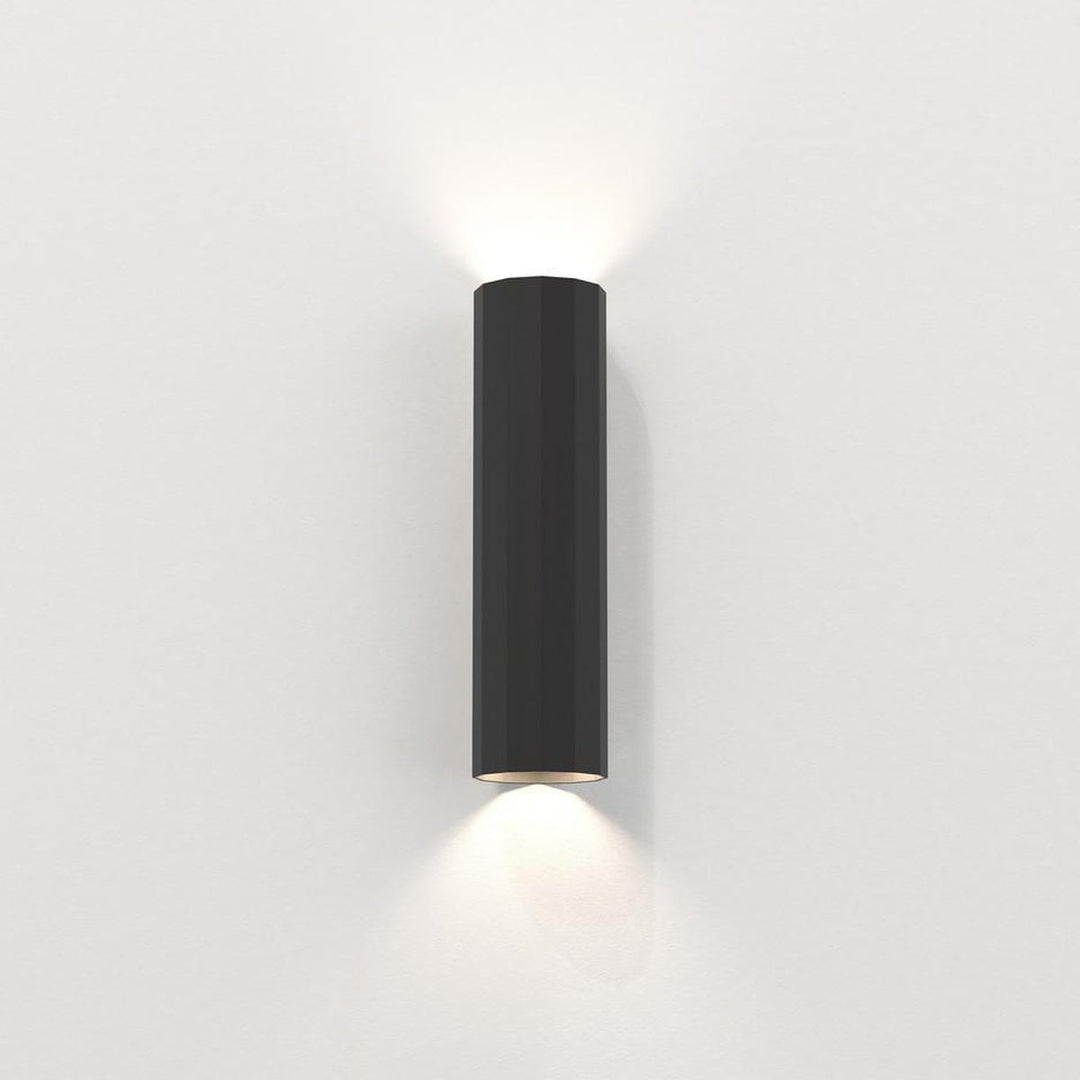 Hashira-300-vegglampe-oppned-Vegglamper-Astro-Lighting-Asg_1442006-9.jpg