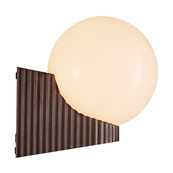 Hayley-vegglampe-utendors-IP44-E27-Metallisk-brunOpal-Utebelysning-vegg-klassisk-Nordlux-2318131061-3.jpg