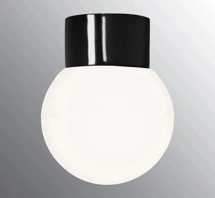Ifo-Classic-Glob-150-taklampe-IP54-Taklamper-Ifo-Electric-6040-500-16-13.webp