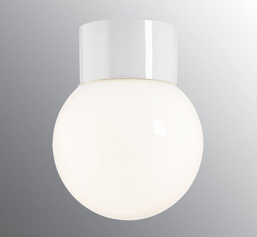 Ifo-Classic-Glob-150-taklampe-IP54-Taklamper-Ifo-Electric-6040-540-10-2.jpg