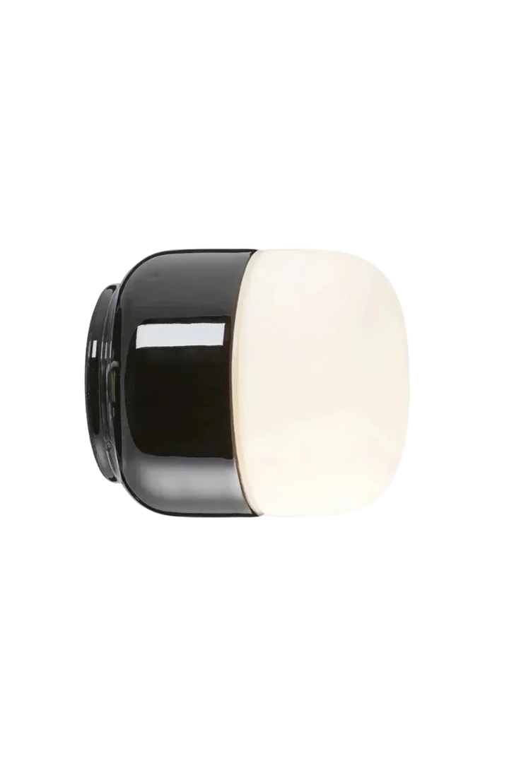 Ifø Ohm 100 / 110 vegg/tak lampe 4W led 2700K IP44