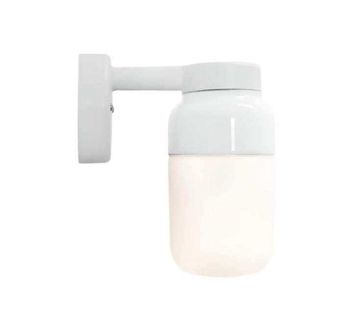 Ifo-Ohm-100210-vegglampe-IP44-Baderomsbelysning-vegglamper-Ifo-Electric-8371-500-16-2.jpg