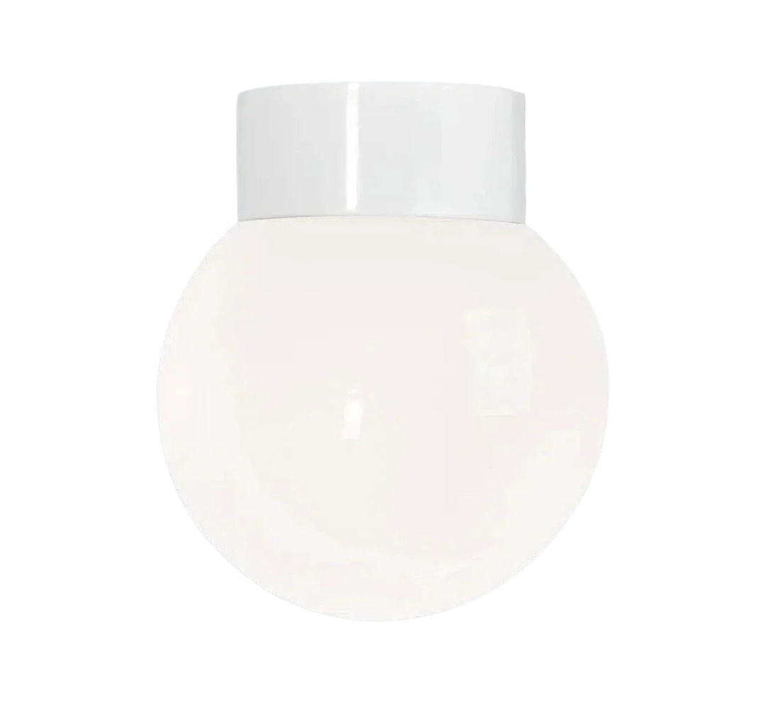 Ifø Classic Glob 15 cm taklampe IP20 - Hvit/ Blank Opal glass