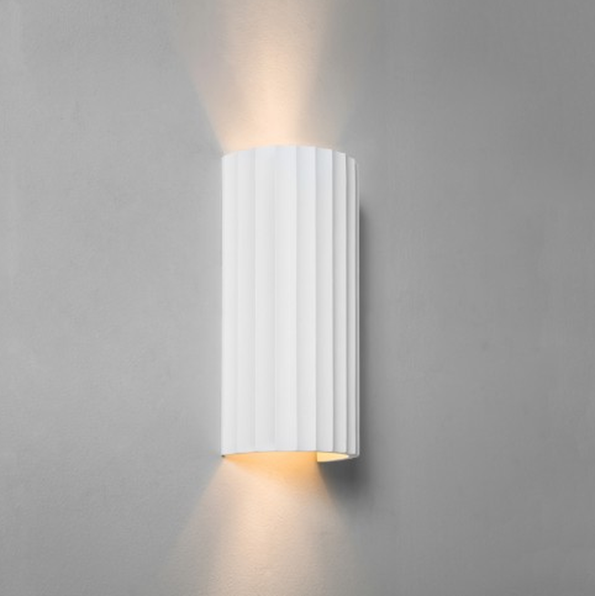Kymi-300-vegglampe-Vegglamper-Astro-Lighting-Asg_1335003-2.png