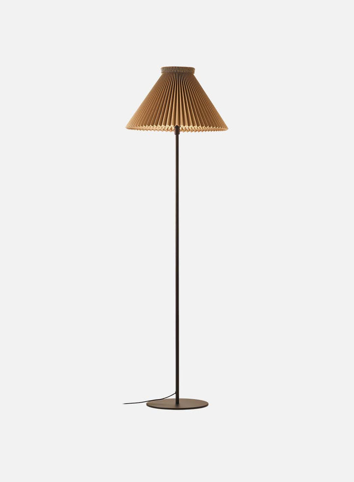 LK334H gulvlampe m/skjerm