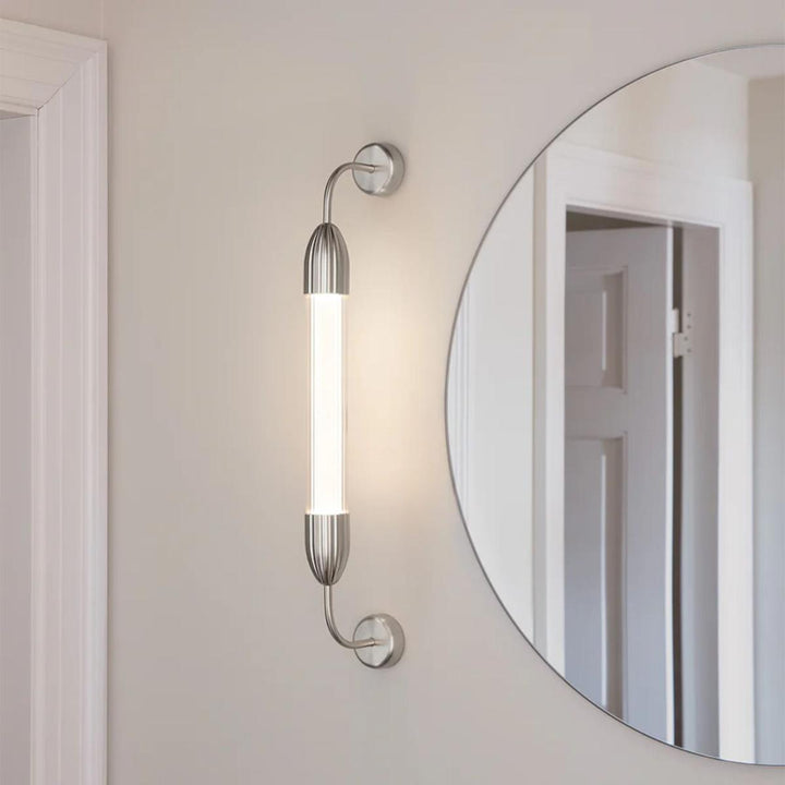 Lemon-Squeeze-kort-vegglampe-Vegglamper-Umage-2623-1.jpg