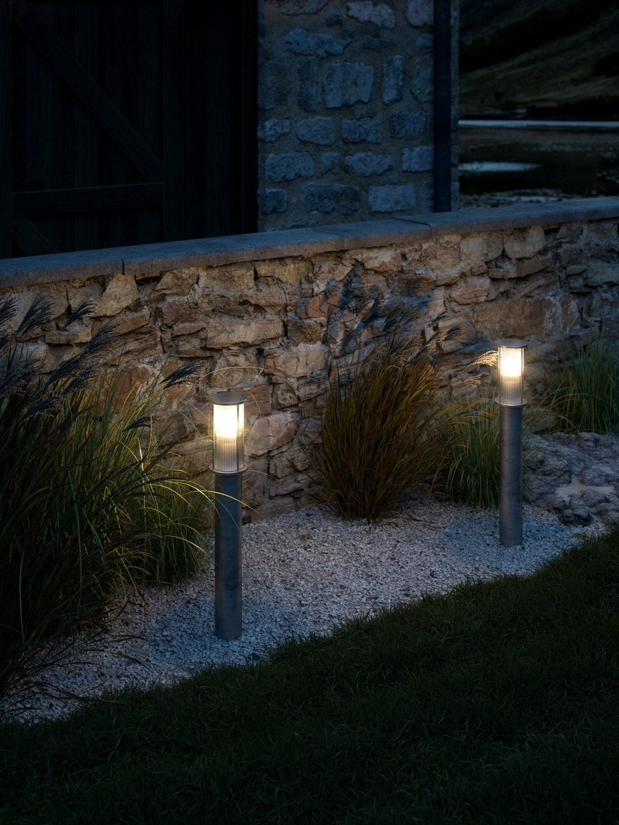 Linton-pullert-80-cm-IP54-E27-Galvanisert-stal-Utebelysning-pullert-Nordlux-2218308031-2.jpg