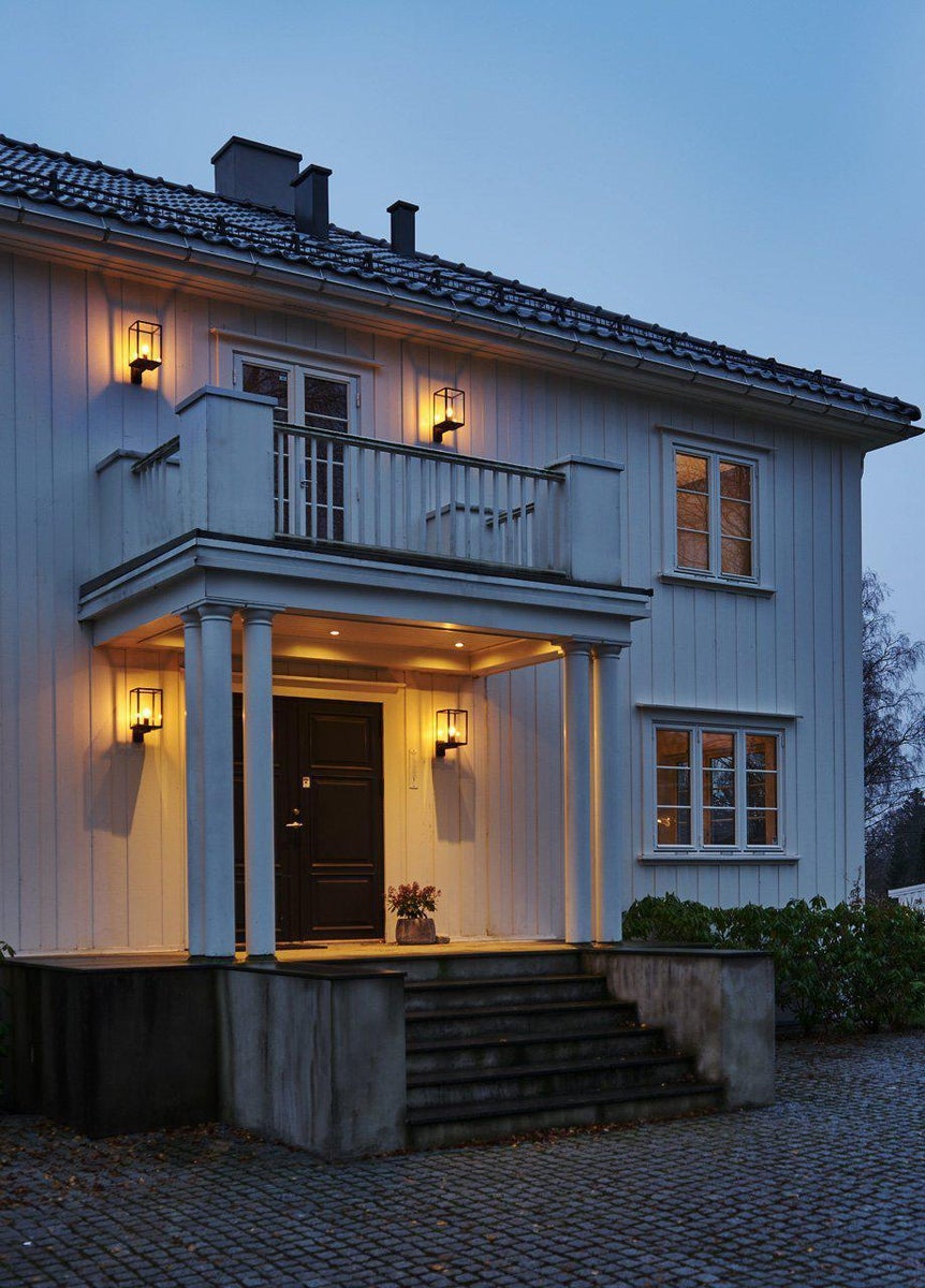 Lofoten-1939-opp-vegglampe-Utebelysning-vegg-klassisk-Norlys-3101949-6.jpg