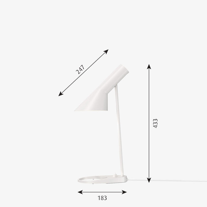 Louis-Poulsen-AJ-Mini-Bordlampe-Bordlamper-Louis-Poulsen-LP_5744167194-19.jpg