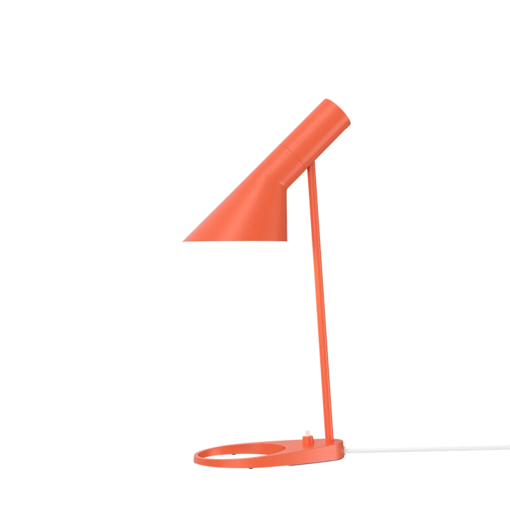 Louis-Poulsen-AJ-Mini-Bordlampe-Bordlamper-Louis-Poulsen-LP_5744170204-9.webp