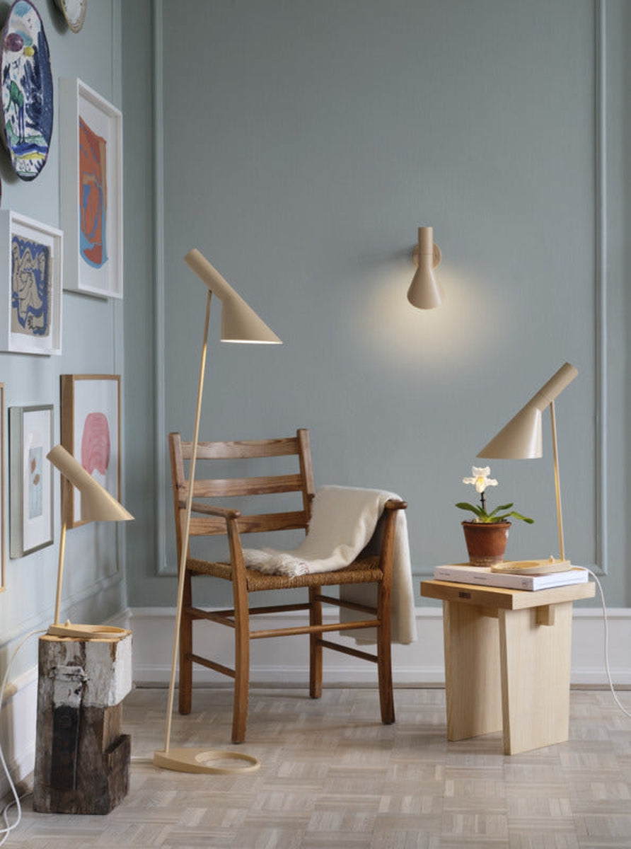 Louis-Poulsen-AJ-gulvlampe-Gulvlamper-Louis-Poulsen-LP_5744170026-11.jpg
