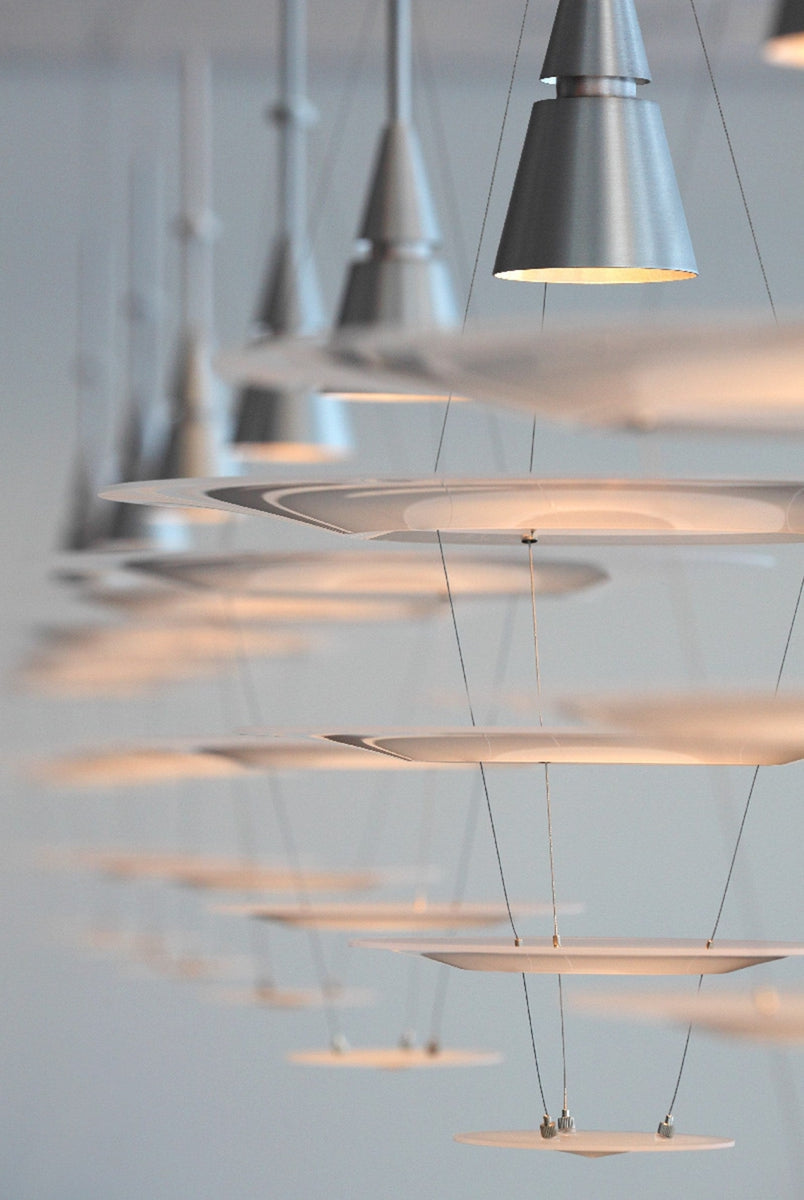 Louis-Poulsen-Enigma-taklampe-O42-Takpendler-Louis-Poulsen-LP_5741088726-6.jpg
