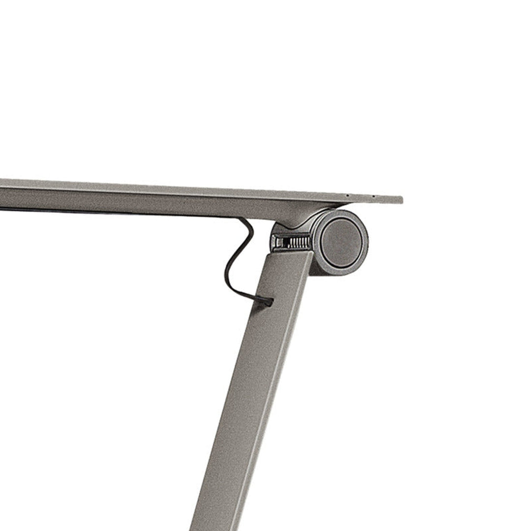 Louis-Poulsen-NJP-bordlampe-Bordlamper-Louis-Poulsen-LP_5744164757-13.jpg