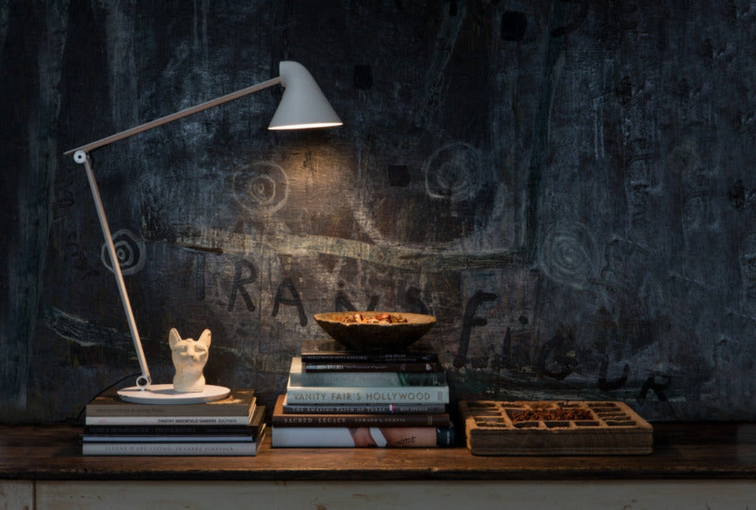Louis-Poulsen-NJP-bordlampe-Bordlamper-Louis-Poulsen-LP_5744164757-16.jpg
