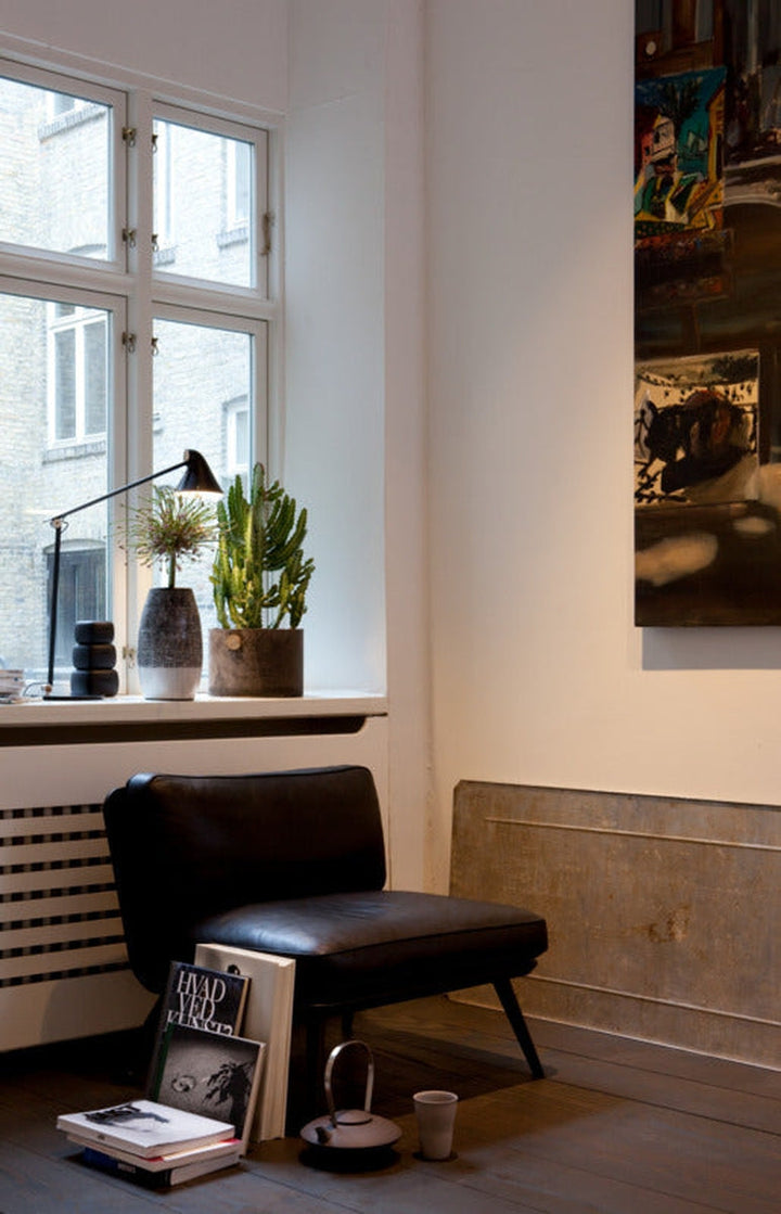 Louis-Poulsen-NJP-bordlampe-Bordlamper-Louis-Poulsen-LP_5744164757-8.jpg
