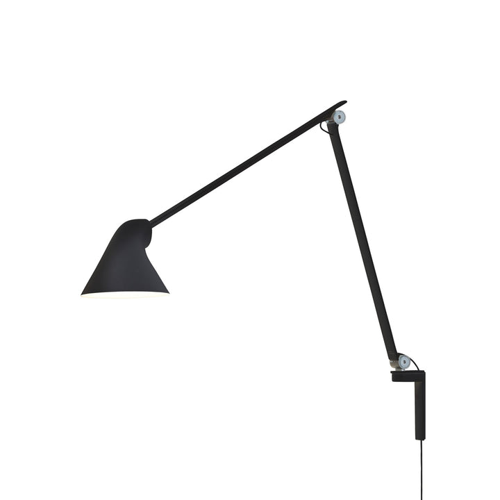 Louis-Poulsen-NJP-lang-vegglampe-Vegglamper-Louis-Poulsen-LP_5743163225-2.jpg