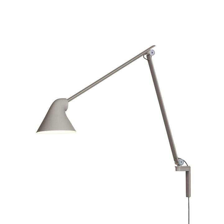 Louis-Poulsen-NJP-lang-vegglampe-Vegglamper-Louis-Poulsen-LP_5743163474-4.jpg
