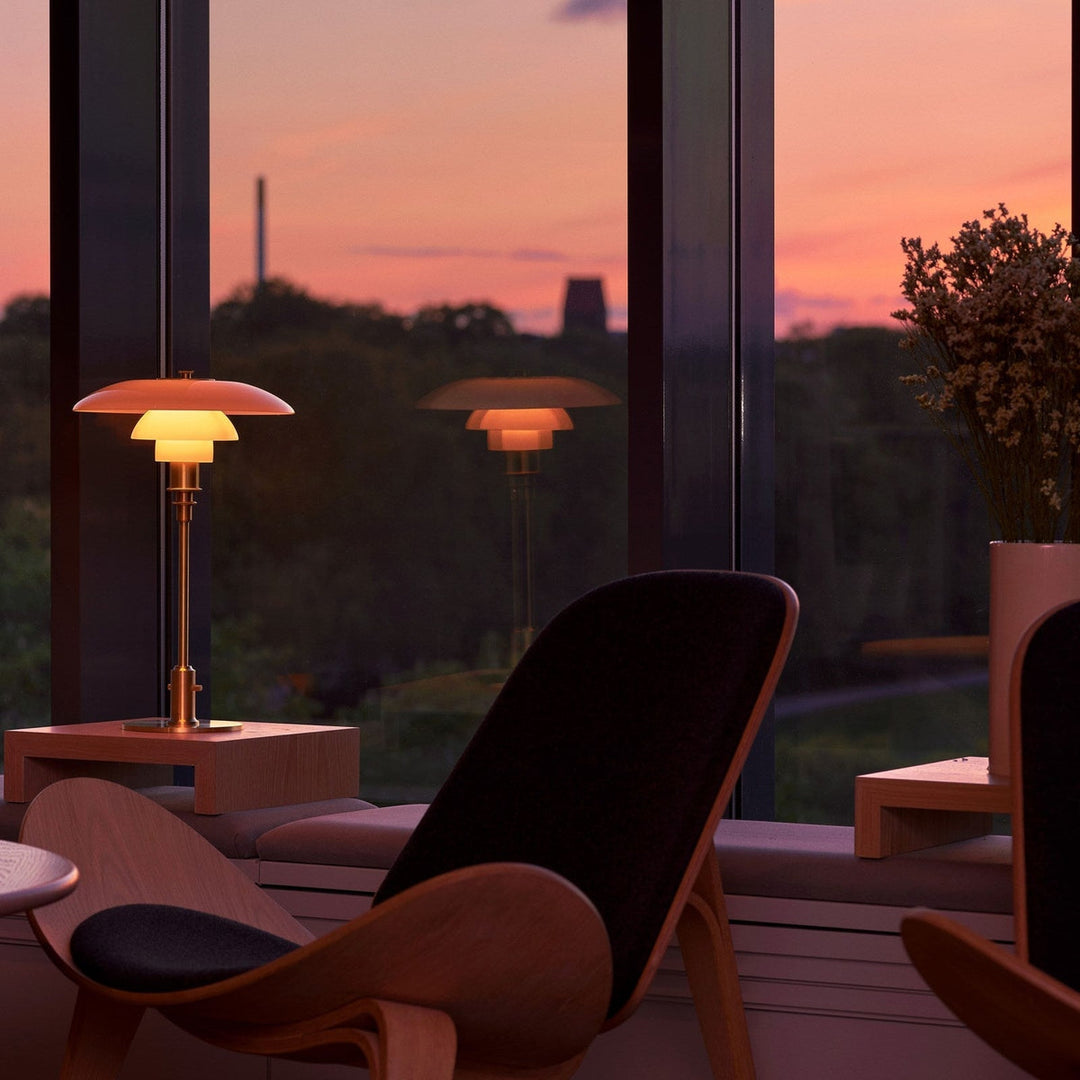 Louis-Poulsen-PH-32-bordlampe-Bordlamper-Louis-Poulsen-LP_5744162801-10.jpg