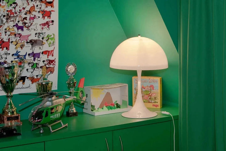 Louis-Poulsen-Panthella-Opal-400-Bordlampe-Bordlamper-Louis-Poulsen-LP_5744167042-3.webp