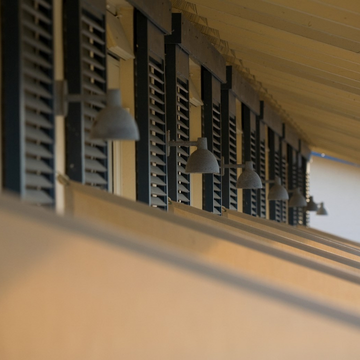 Louis-Poulsen-Toldbod-utendors-vegglampe-15-Utebelysning-vegg-klassisk-Louis-Poulsen-LP_5743145926-13.png