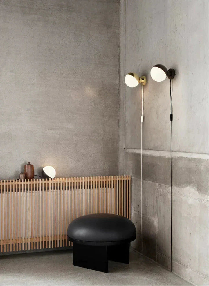 Louis-Poulsen-VL-Studio-vegglampe-Vegglamper-Louis-Poulsen-LP_5743150199-8.webp