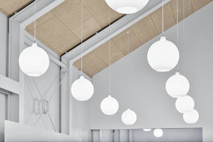 Louis-Poulsen-Wohlert-taklampe-O35-Opal-Takpendler-Louis-Poulsen-LP_5741086993-6.jpg