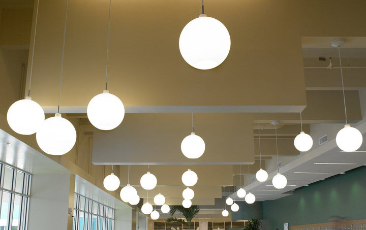 Louis-Poulsen-Wohlert-taklampe-O40-Opal-Takpendler-Louis-Poulsen-LP_5741087015-5.jpg