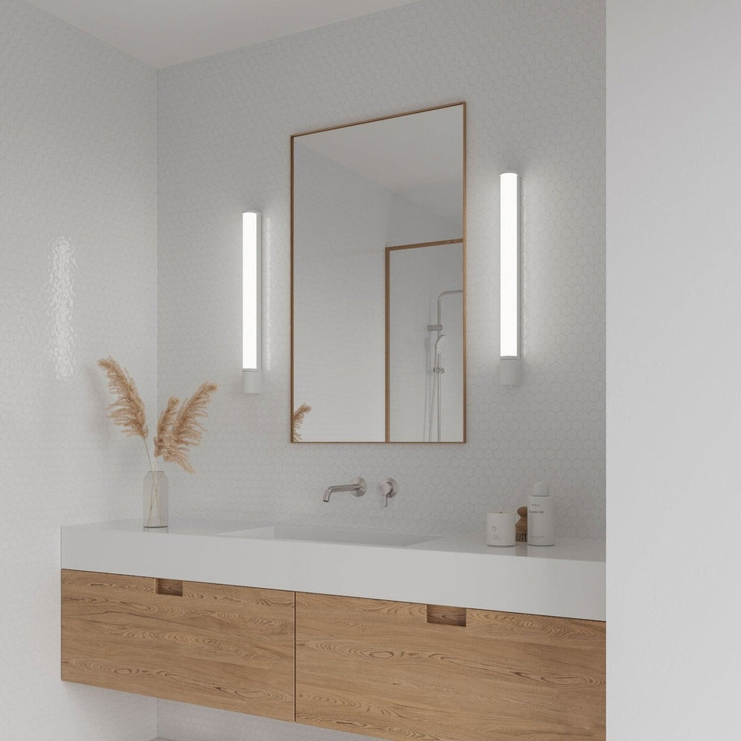 Malika-68-vegglampe-for-baderom-15W-IP44-mstikkontakt-Baderomsbelysning-vegglamper-Nordlux-2310221001-2.jpg