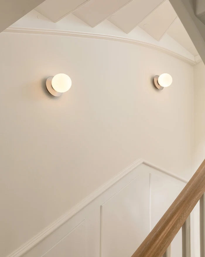 Liila 1 medium vegglampe - IP44