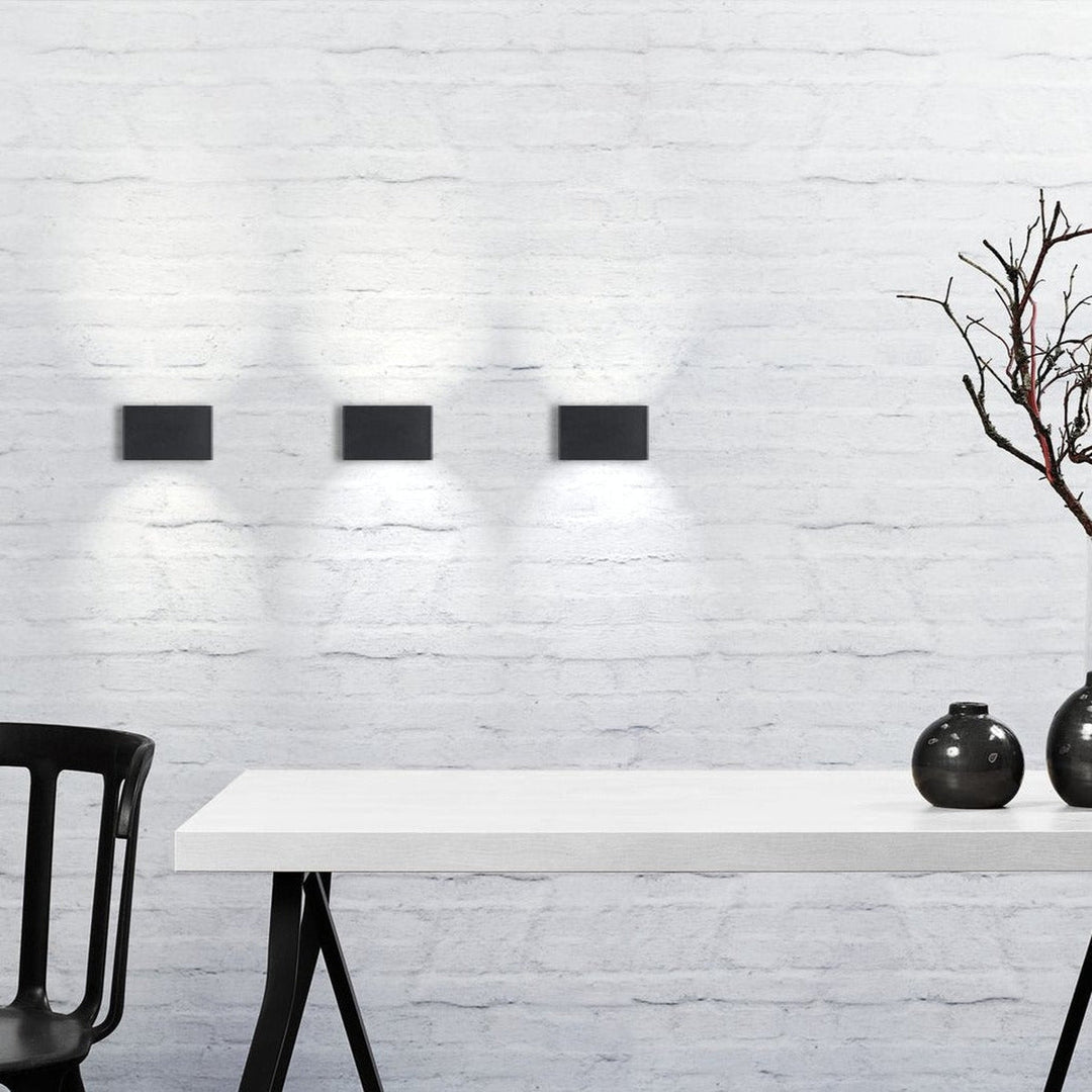 Nene-vegglampe-oppned-utendors-IP54-6W-3000K-Svart-Utebelysning-vegg-opp-og-ned-Nordlux-872723-2.jpg
