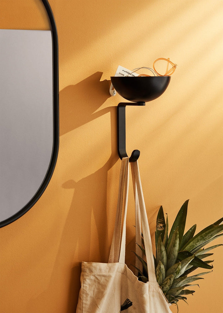 Nest hook