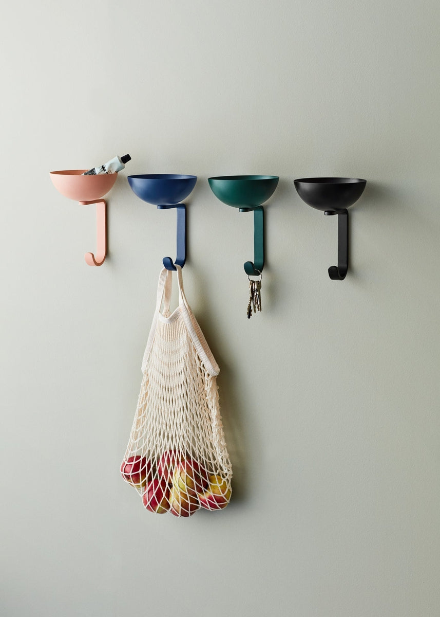 Nest hook
